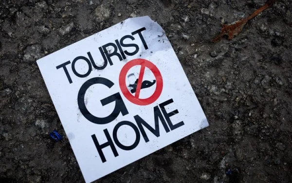 EL TURISMO, OTRO OBJETIVO DE ESTA GUERRA